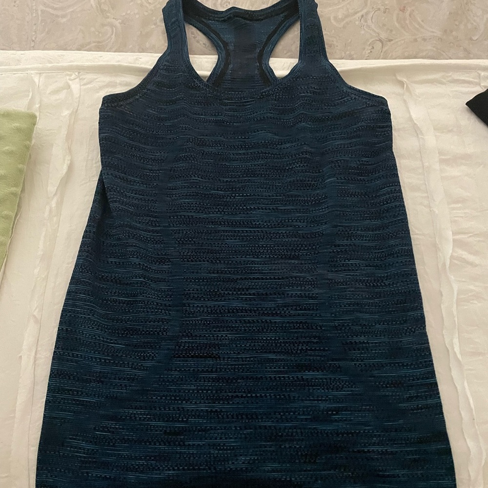 Lululemon swiftly tech 0.2 size 2